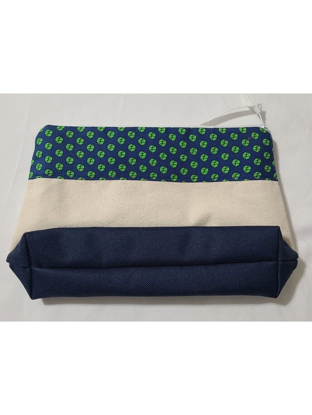 Vineyard Vines Custom Collection Canvas Cosmetic Makeup Bag 8.5x6x2.5